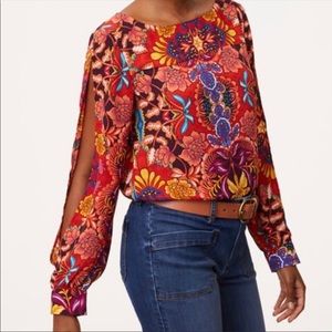 NWT Ann Taylor LOFT Floral Split Sleeve Top Size M